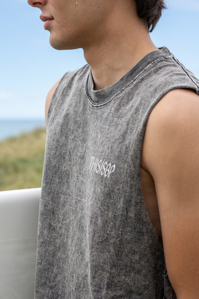 REMERA SIN MANGA RELAXED - ISO STONE