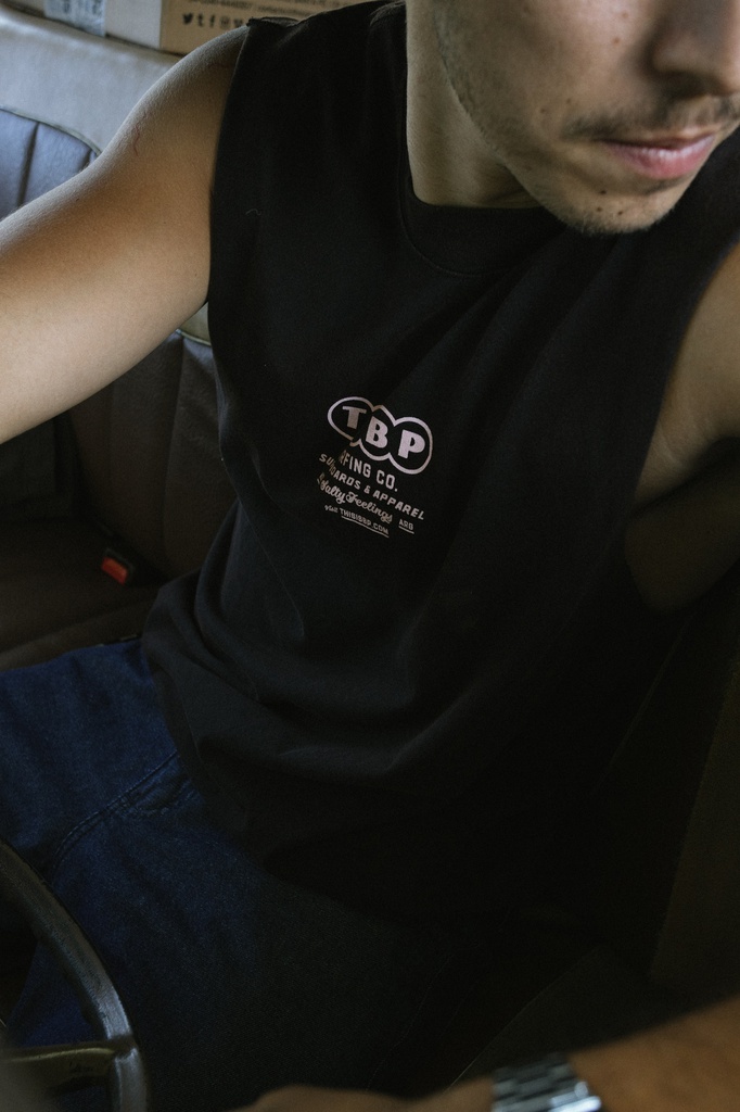 REMERA SIN MANGA RELAXED - APPAREL BLACK