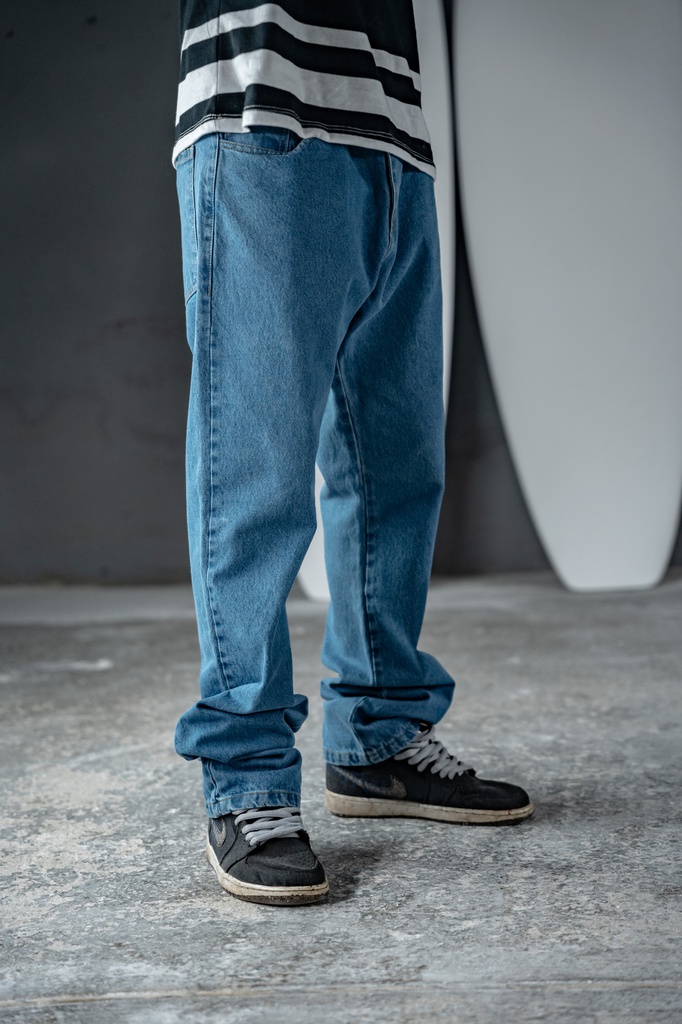 PANTALON DENIM REGULAR FIT - RELAJADO
